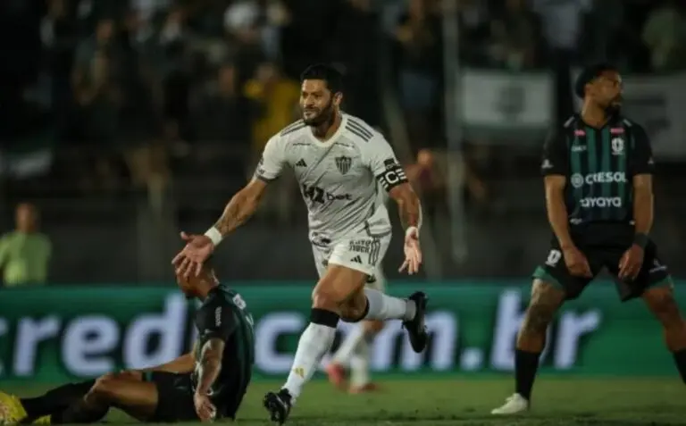 Maringá x Atlético-MG; Hulk