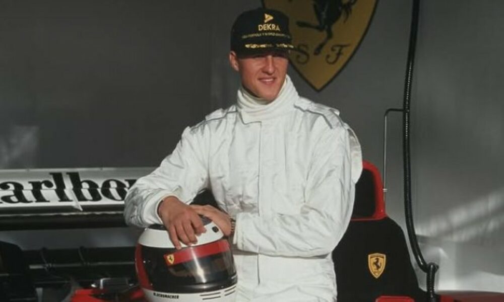 Η ενημέρωση για τον Michael Schumacher από τον πρώην οδηγό φέρνει σημάδια προόδου και περιορισμένης πραγματικότητας μετά από 12 χρόνια