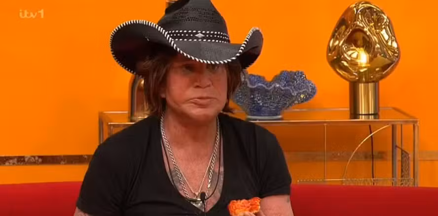 Mickey Rourke no Celebrity Big Brother — Foto: ITV/Reprodução