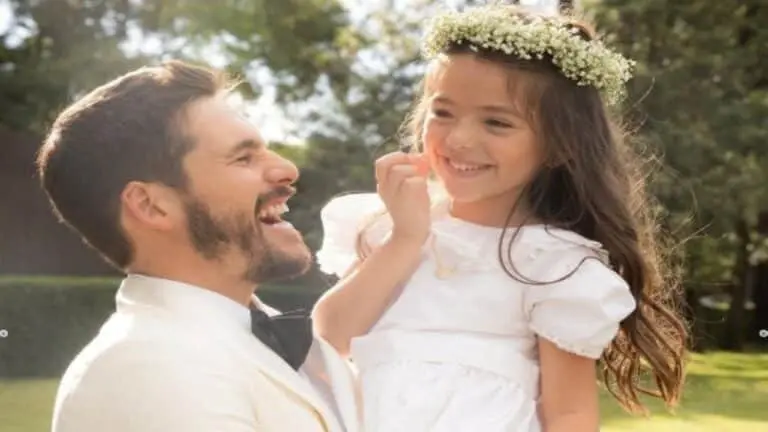 Nicolas Prattes e Zoe