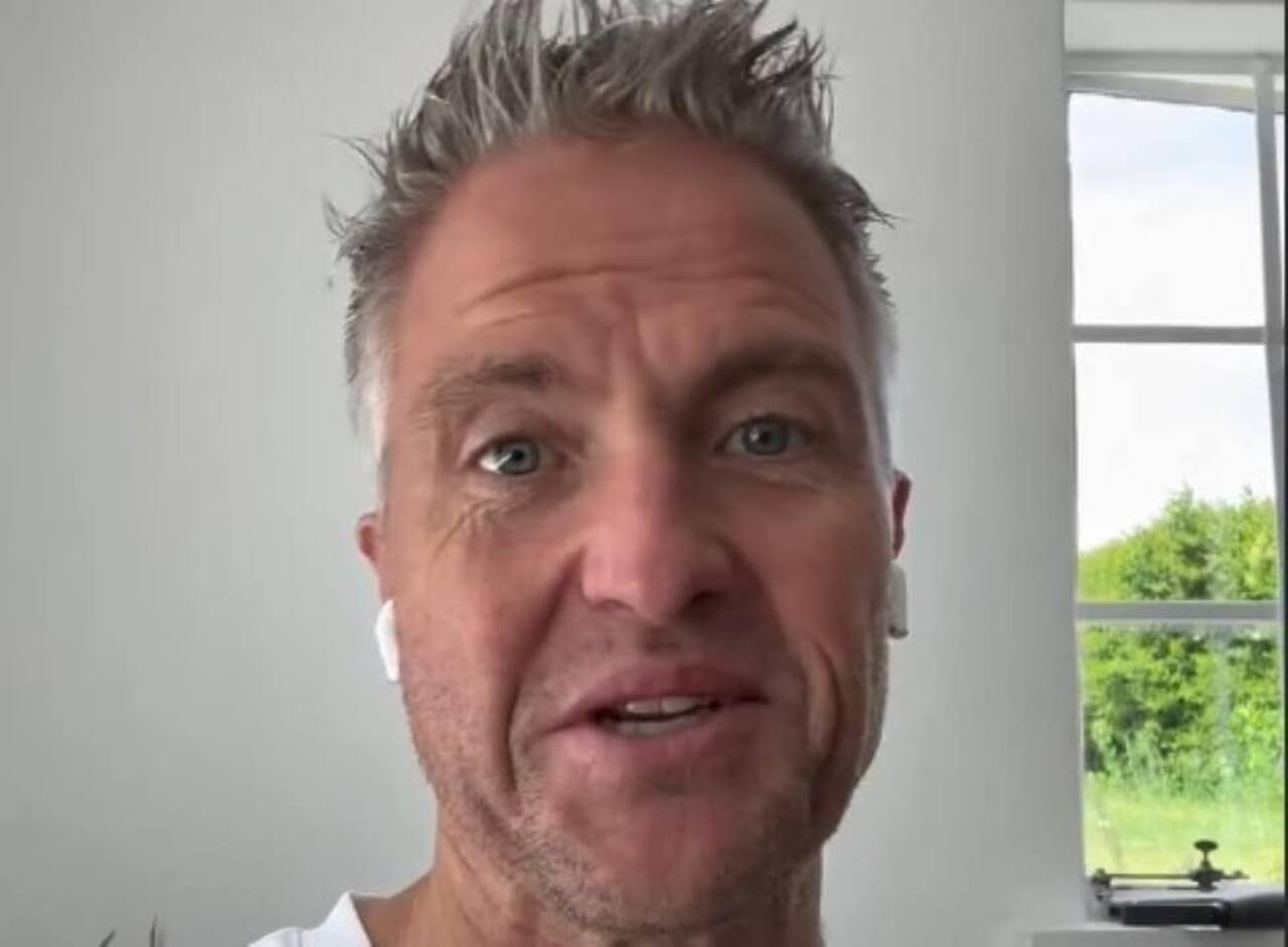 Hamilton enfrenta crise na Ferrari: Ralf Schumacher aponta desmotivação e risco de saída da F1
