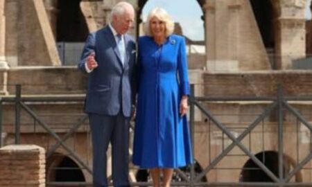 Rei Charles III e rainha Camilla