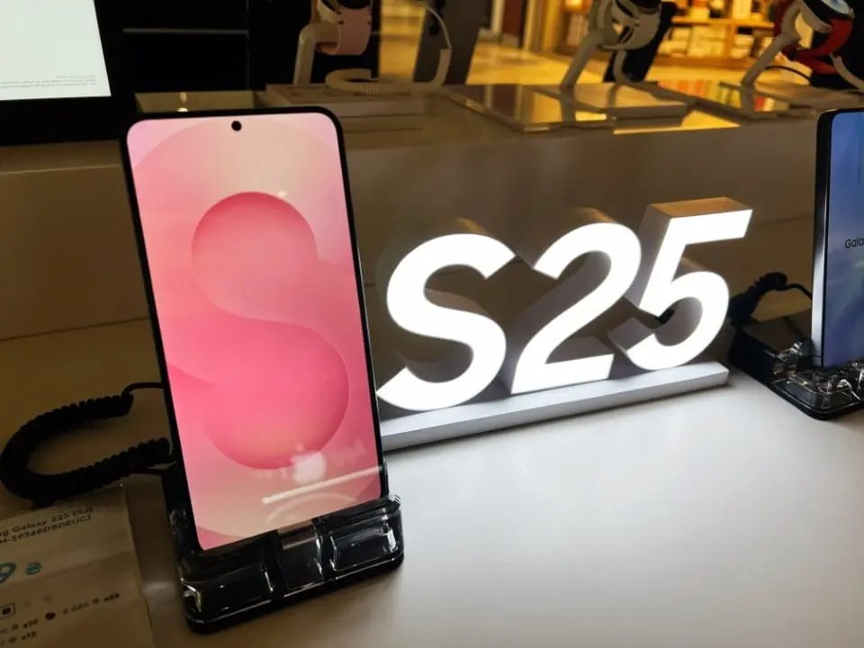 S25 Edge