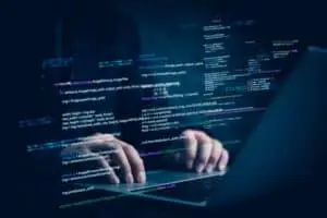 Escassez de profissionais na tecnologia eleva salários para até R$ 53 mil