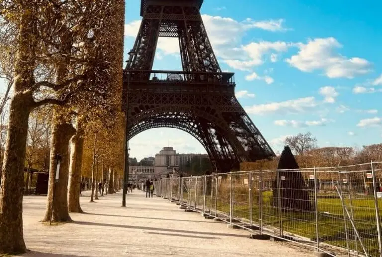 Torre Paris - Foto: Mix Vaçe