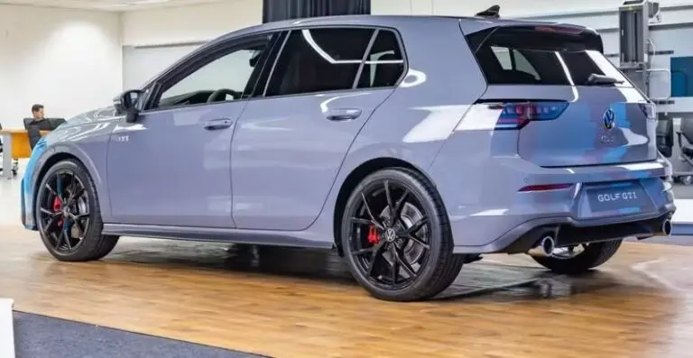 Volkswagen Golf GTI 2024