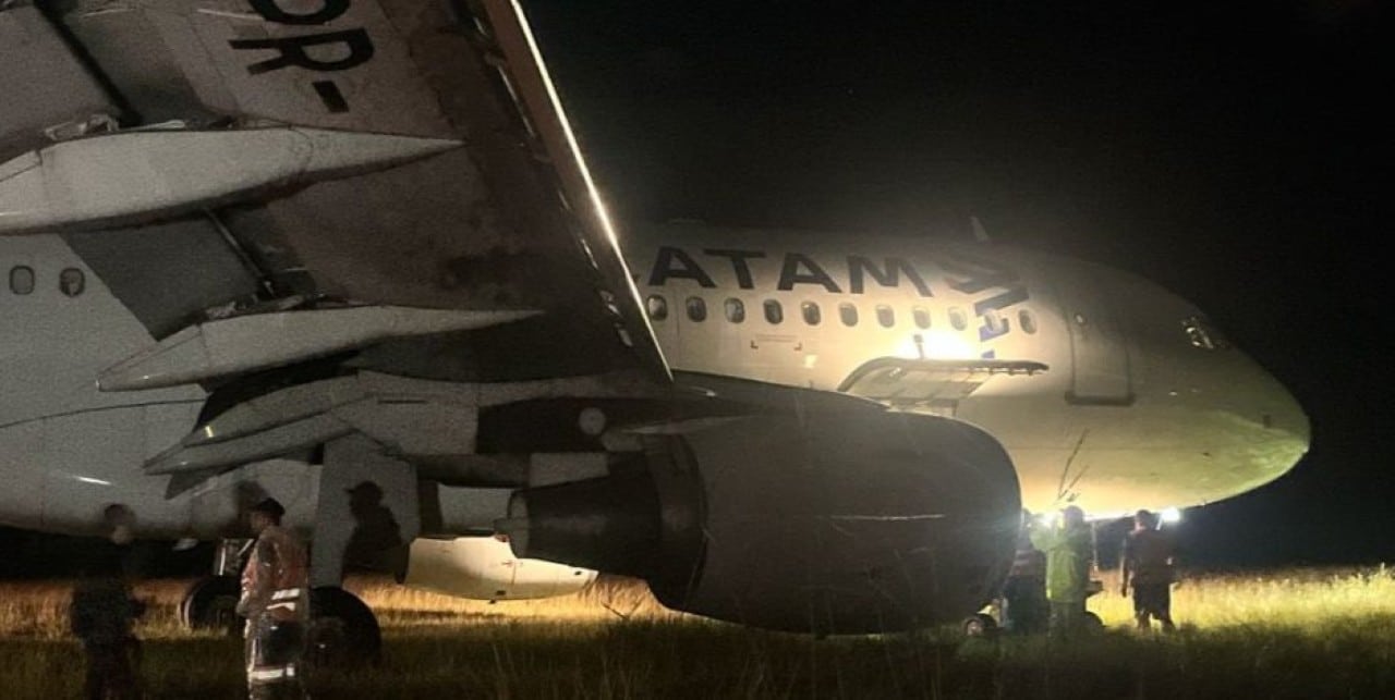 Voo da Latam sai da pista
