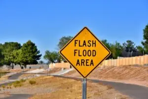 Rio Guadalupe inunda Texas: 43 mortos e 27 meninas seguem desaparecidas