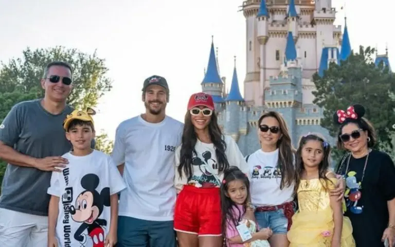 viagem a disney de Sabrina Sato