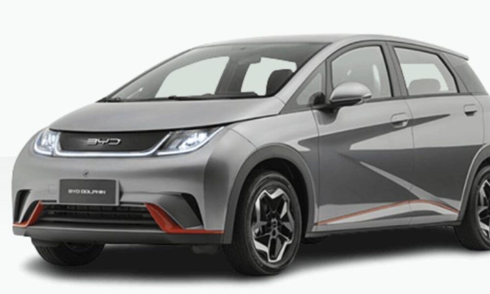 BYD corta preços em até R$ 50 mil e domina mercado de elétricos no Brasil