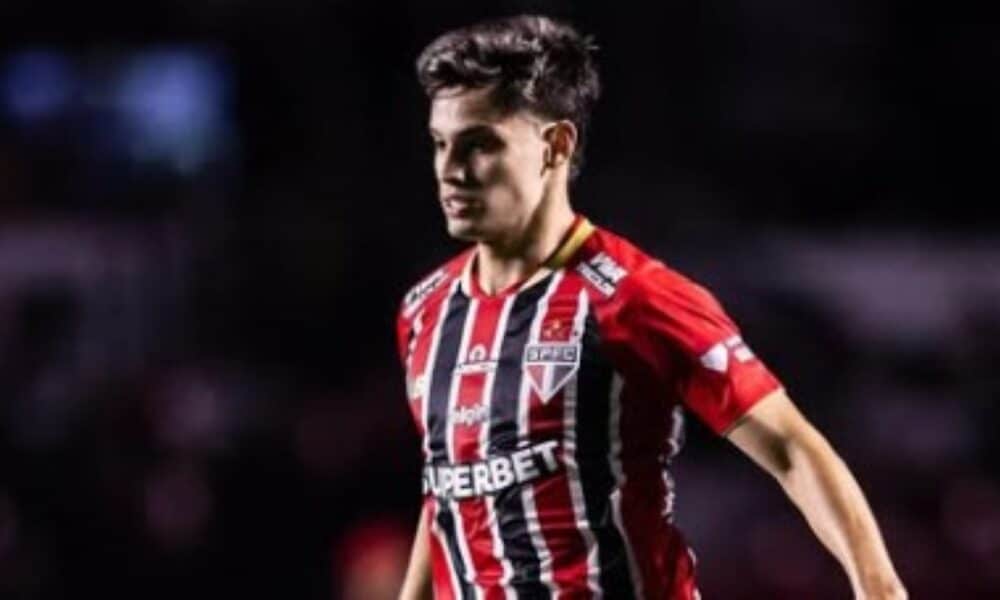 VAR anula segundo gol do São Paulo em duelo quente contra Fluminense pelo Campeonato Brasileiro
