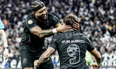 Depay e Yuri Alberto