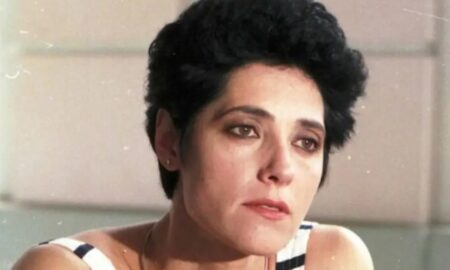 Dina em A Viagem