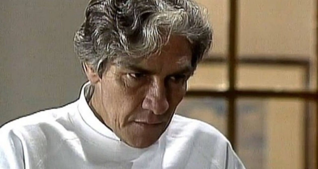 Dr. Alberto em A Viagem