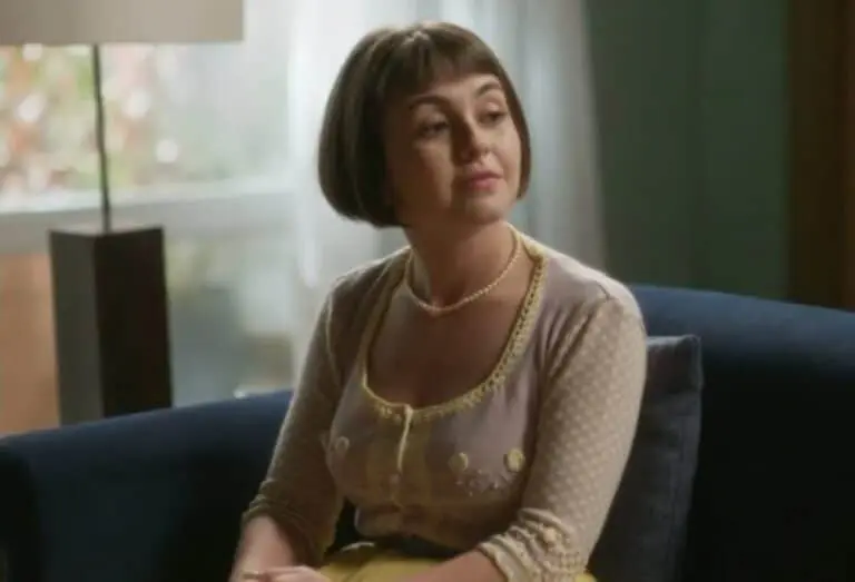 Eugenia - Garota do Momento