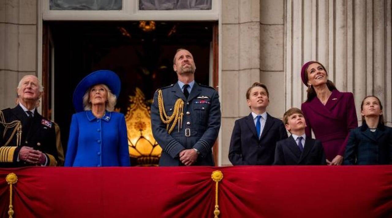 King Charles III and Queen lead tributes to VE Day 80th anniversary in London