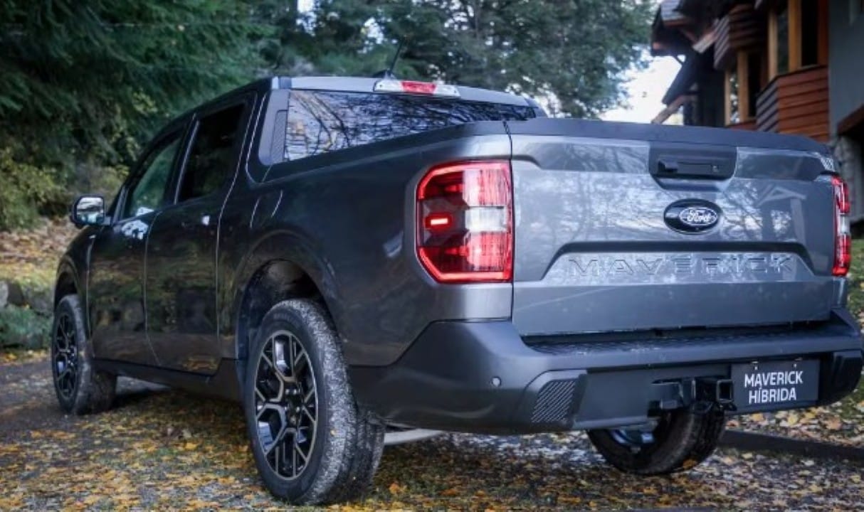 Ford Maverick Lariat hibrida