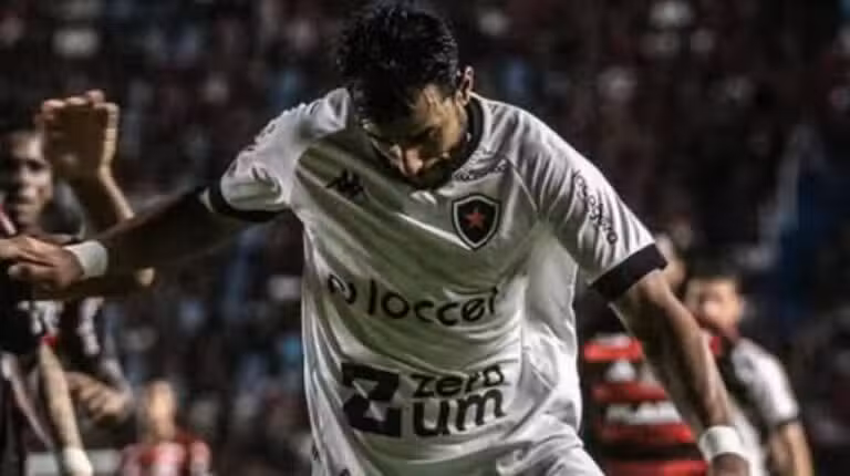 Henrique Dourado - Botafogo