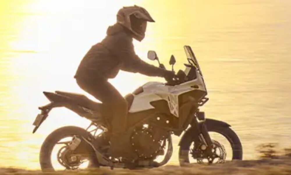 Honda NX 500 estreia com tecnologia avançada e preço de R$ 45.800 no Brasil
