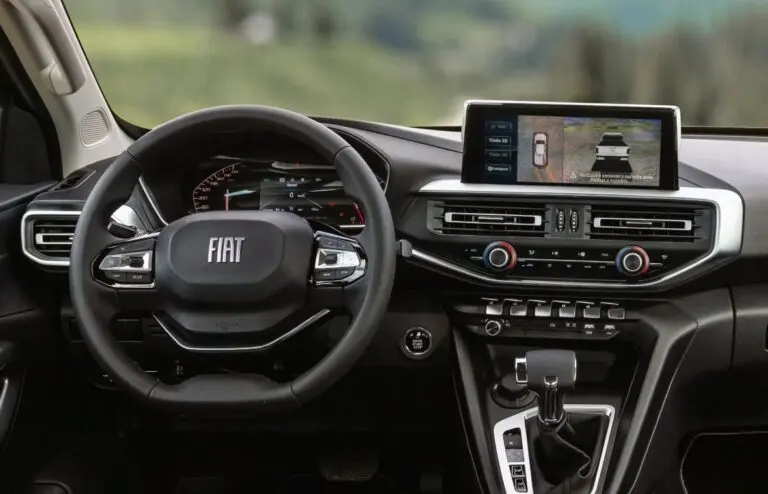 Interior Fiat Titano