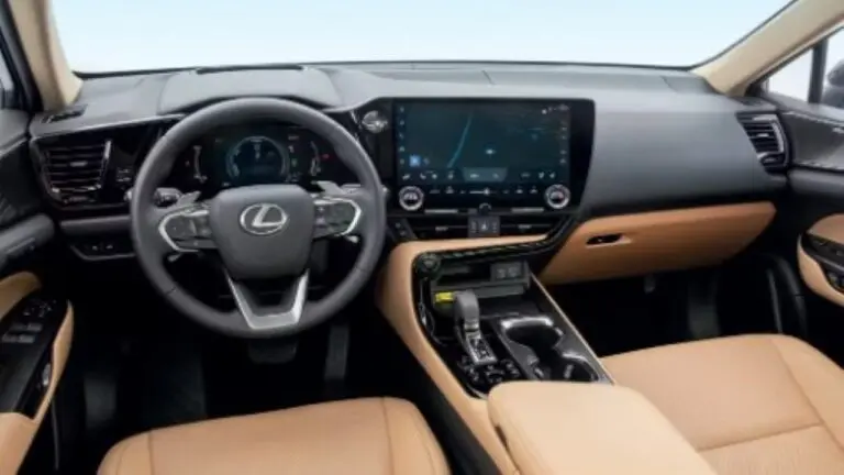 Lexus NX 450h+