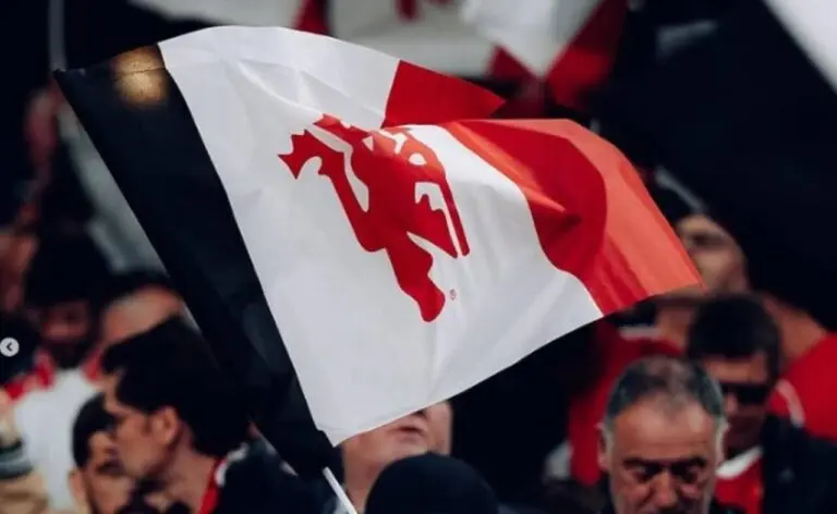Manchester United menambah utang jangka panjang sebesar $125 juta dengan tingkat bunga lebih tinggi