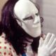 Mascarado em a 'Viagem'