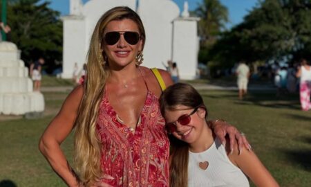 Mirela Santos e Filha