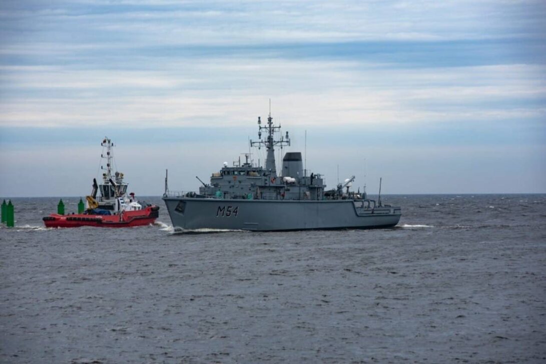 Naval