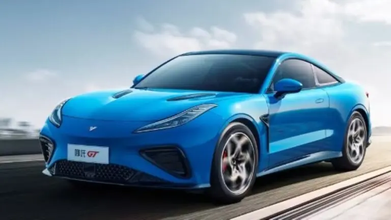 Neta Cupê elétrico GT