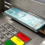 Saques e dinheiro