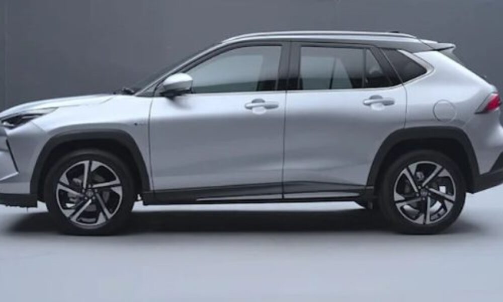 Toyota apresenta Yaris Cross híbrido com 19 km/l para desafiar T-Cross no Brasil