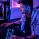PC Gamer garoto jogando
