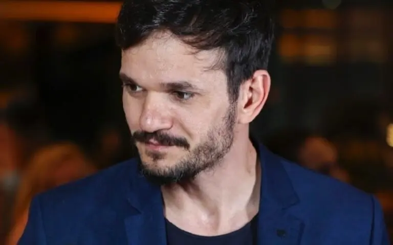 Patrick Fernandes.