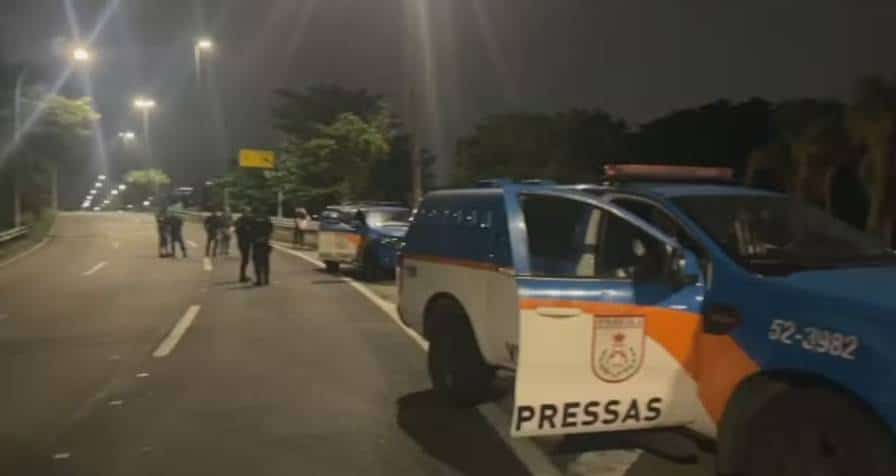 Por conta do tiroteio, PM precisou fechar Linha Amarela — Foto Reprodução TV Globo