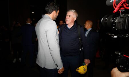 Presidente da CBF, Samir Xaud, conversa com Carlo Ancelotti