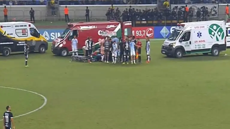 Remo x Paysandu choque de cabeça
