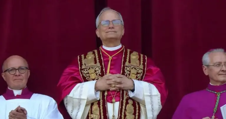Rober Francis -