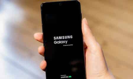 Samsung Galaxy - Foto: georgeclerk/istockphoto.com
