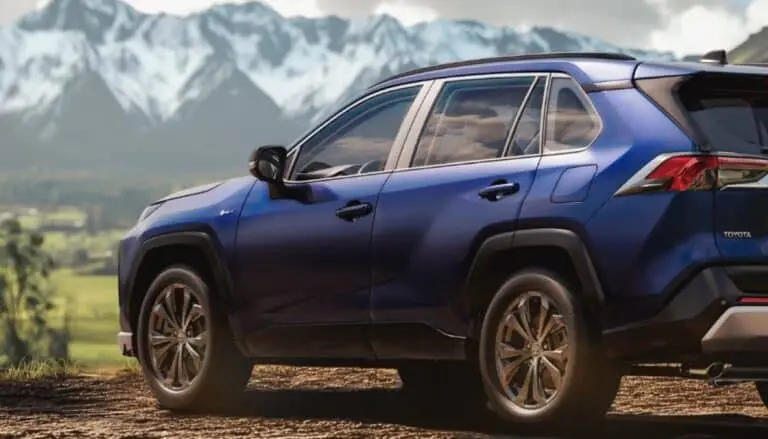 Toyota RAV4 -