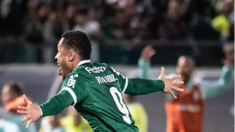 Vitor Roque Palmeiras