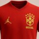 camisa vermelha seleção brasileira