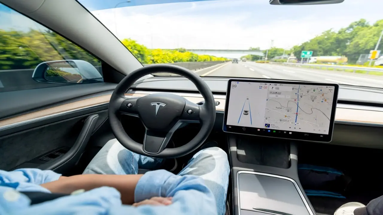 carros autônomos Tesla