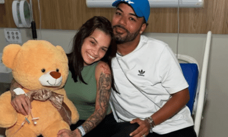 Kamylinha Santos revela gravidez e surpreende fãs de Hytalo Santos