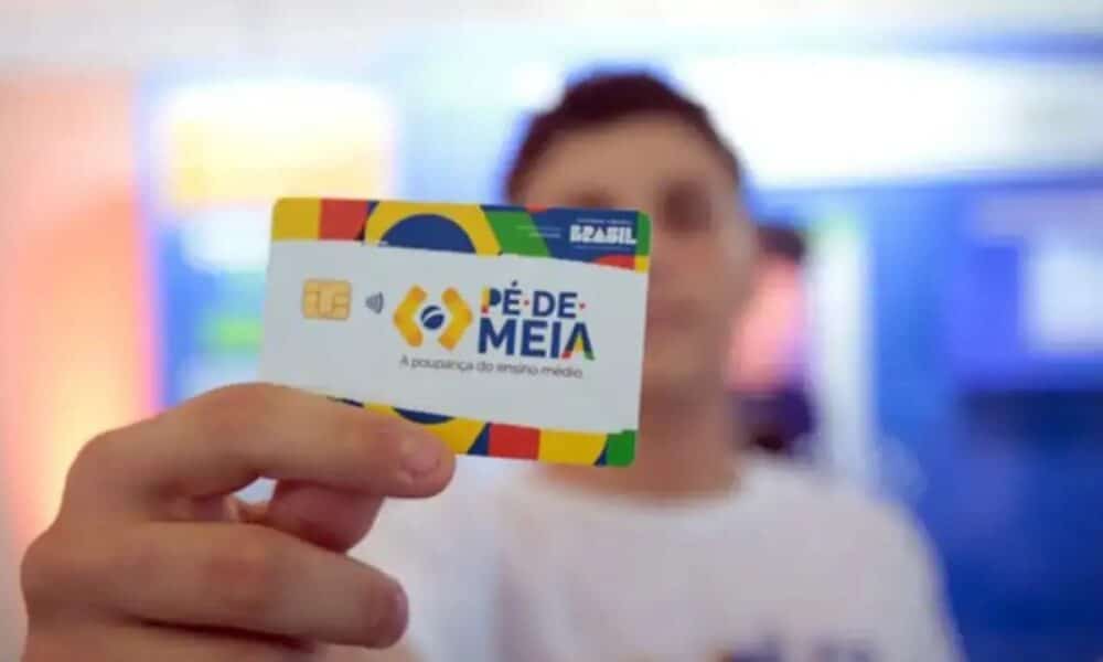 Pagamento da 8ª parcela do Pé de Meia inicia em 26 de novembro para nascidos em maio e junho