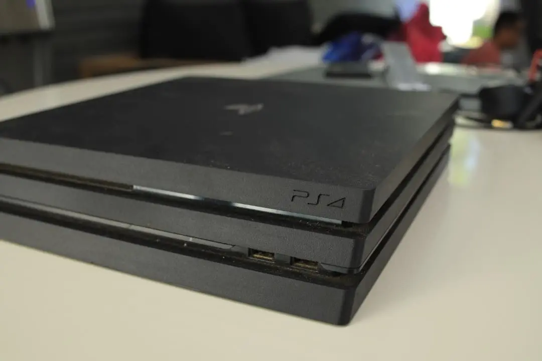 PS4
