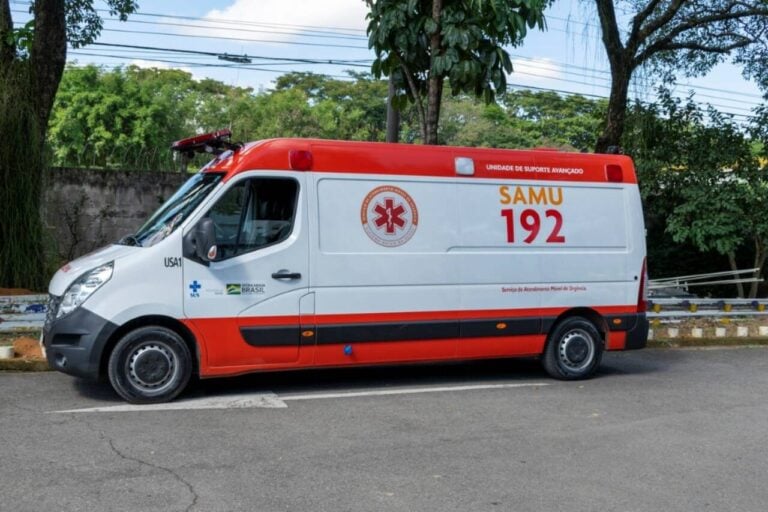 Ambulância do SAMU