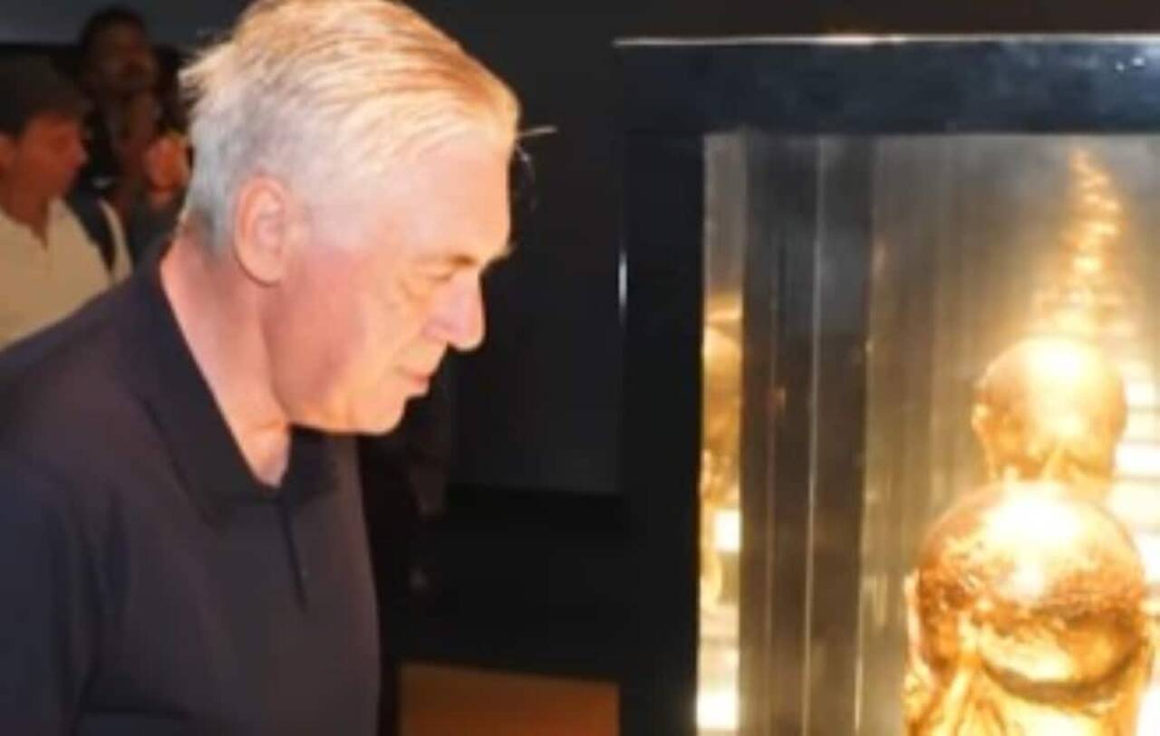Novo técnico da seleção, Ancelotti se encanta com carinho dos torcedores no Brasil