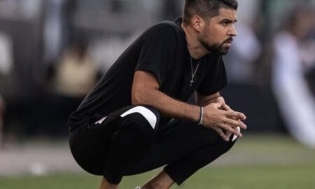 António Oliveira.