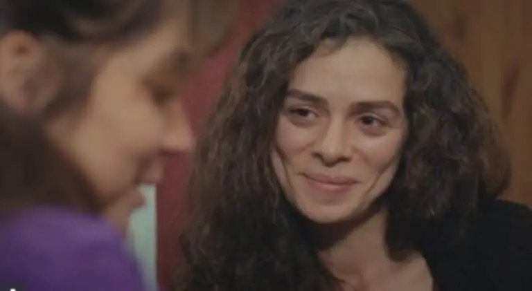Ceyda e Bahar em 'Força de Mulher'